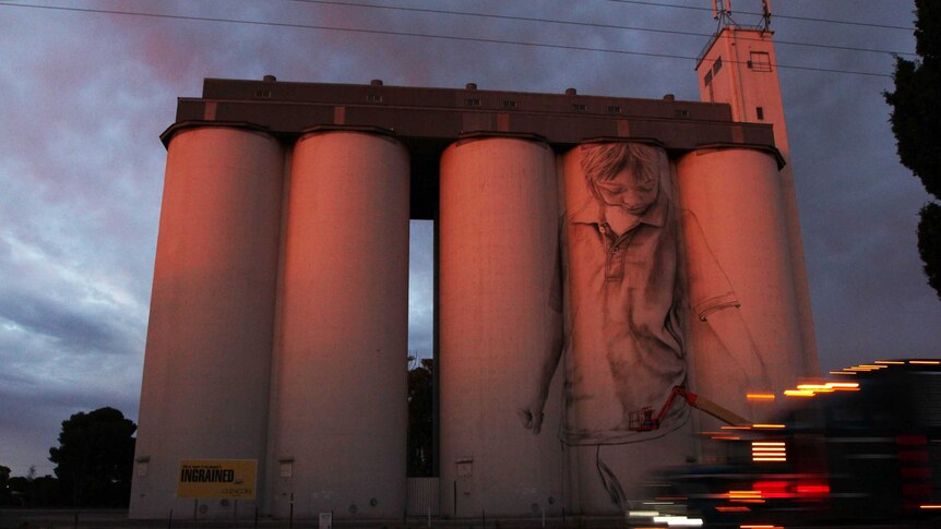 Dukes Highway silo project