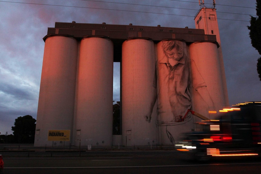 Dukes Highway silo project