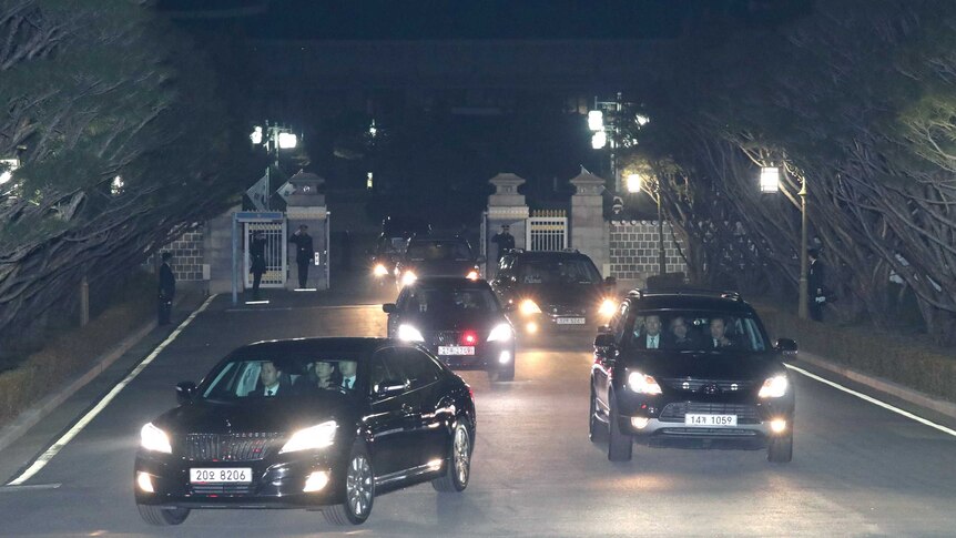 Former South Korean President Park Geun-hye's motorcade leaves Blue House