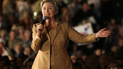 Democratic presidential candidate Hillary Clinton in Iowa, United States, October 8, 2007/Joshua Lott, Reuters.