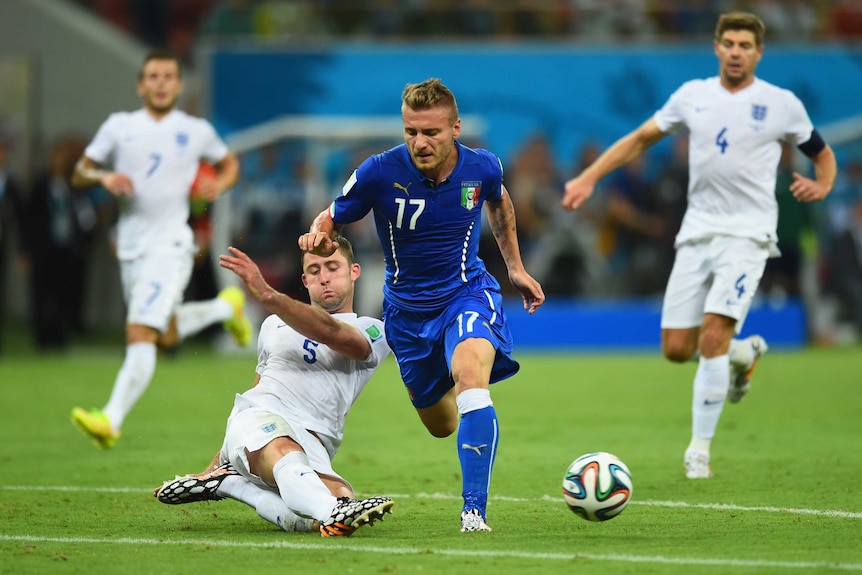 Cahill tackles Immobile