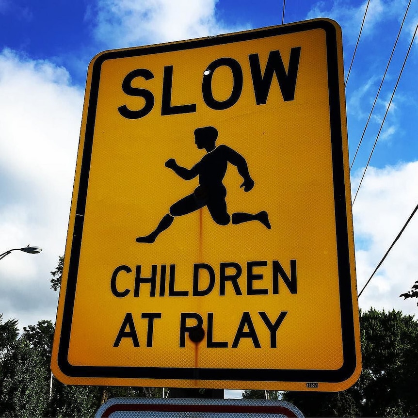 Children at play sign