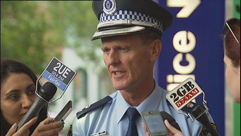 A man has been fatally stabbed in Sydney's west - ABC News