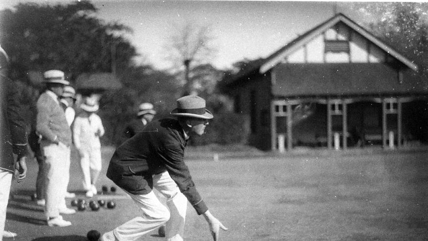 A Sydney lawn bowler sometime in the 1930s.