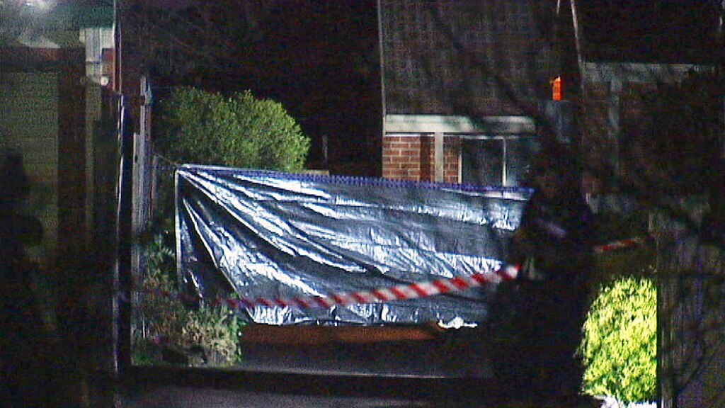 Death of woman found in burnt out Melbourne house 'suspicious' - ABC News