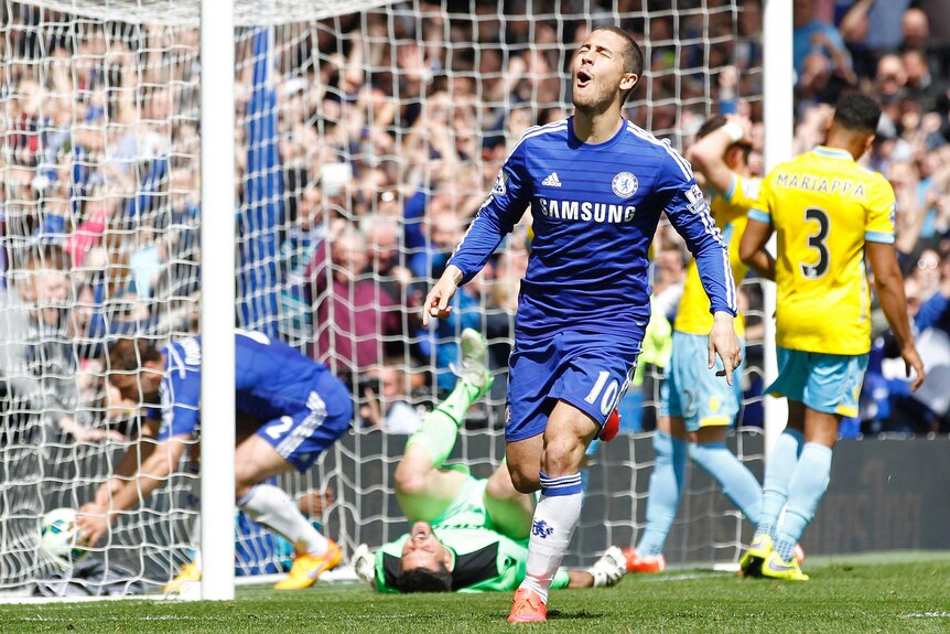 Hazard celebrates goal against Crystal Palace