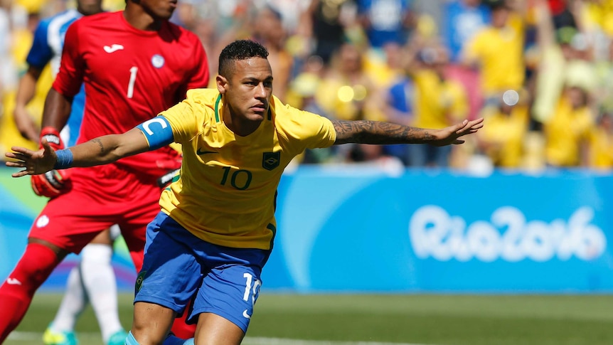 Neymar celebrates goal against Honduras
