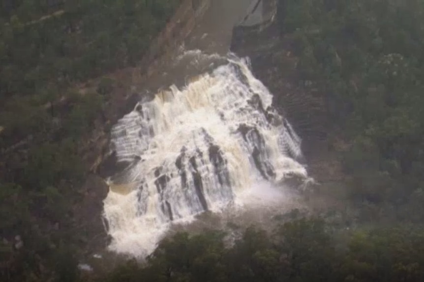 Water plummeting from the Nepean Dam