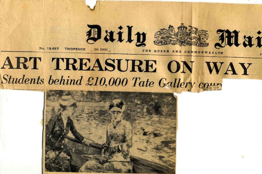 Daily Mail newspaper article covering the Tate gallery art heist