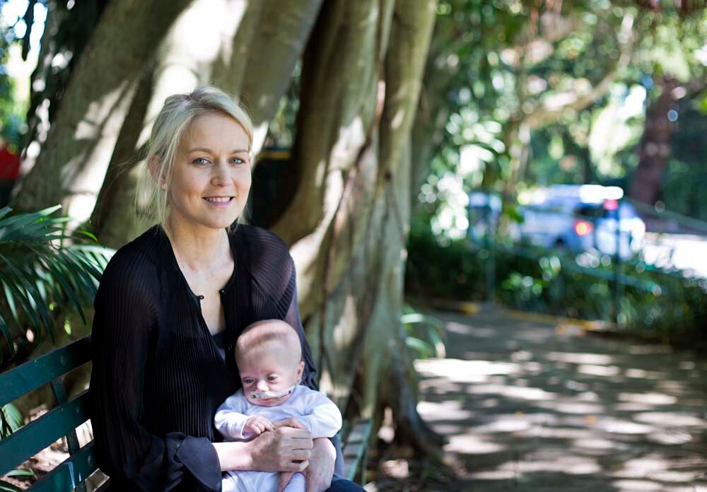 Double-lung transplant recipient enjoys motherhood - ABC News
