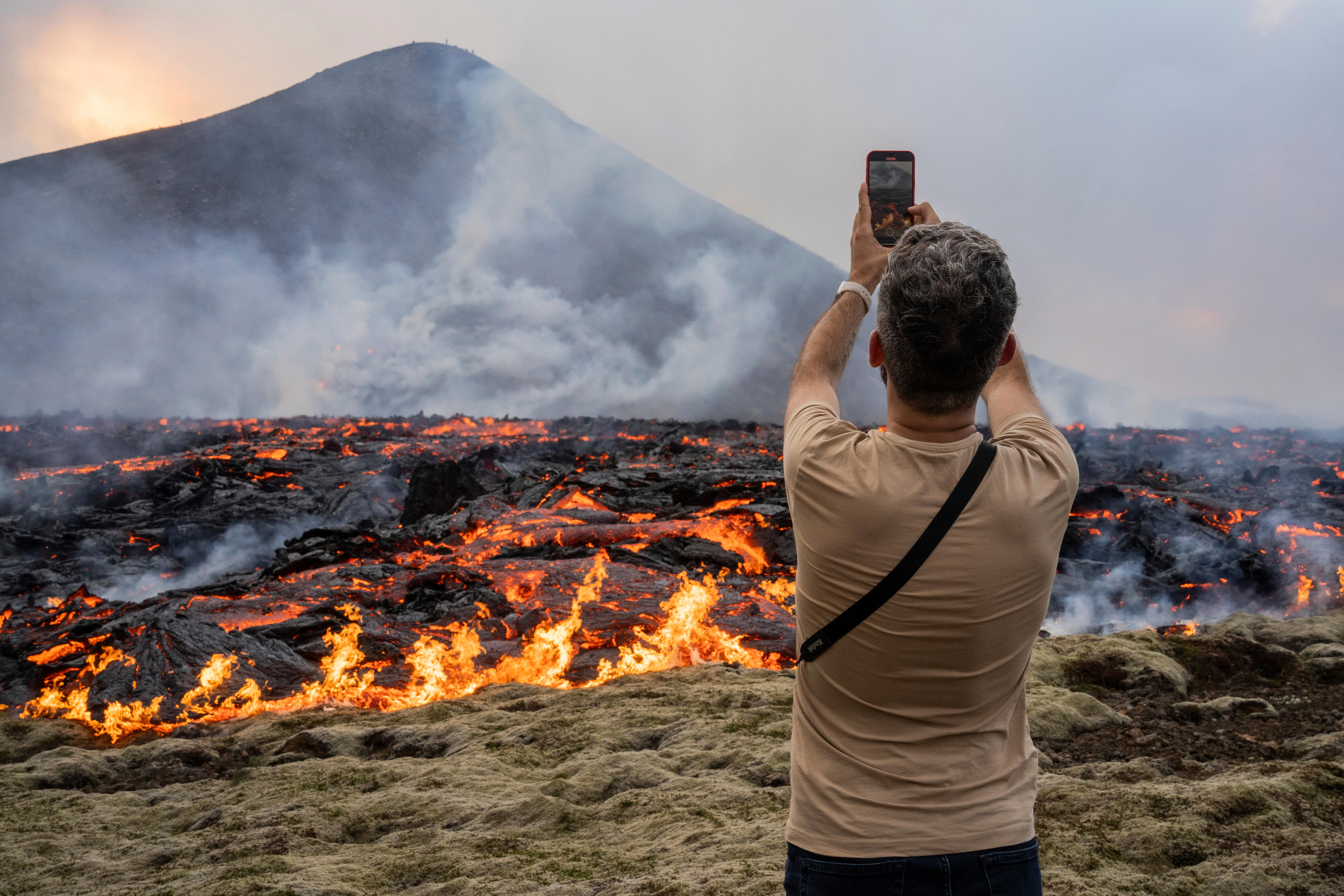 Iceland Volcano Eruption Prompts Warnings To Stay Away From Litli ...