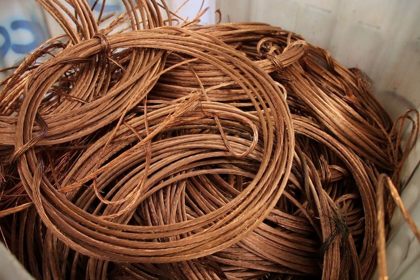 Copper wiring bundles into circles