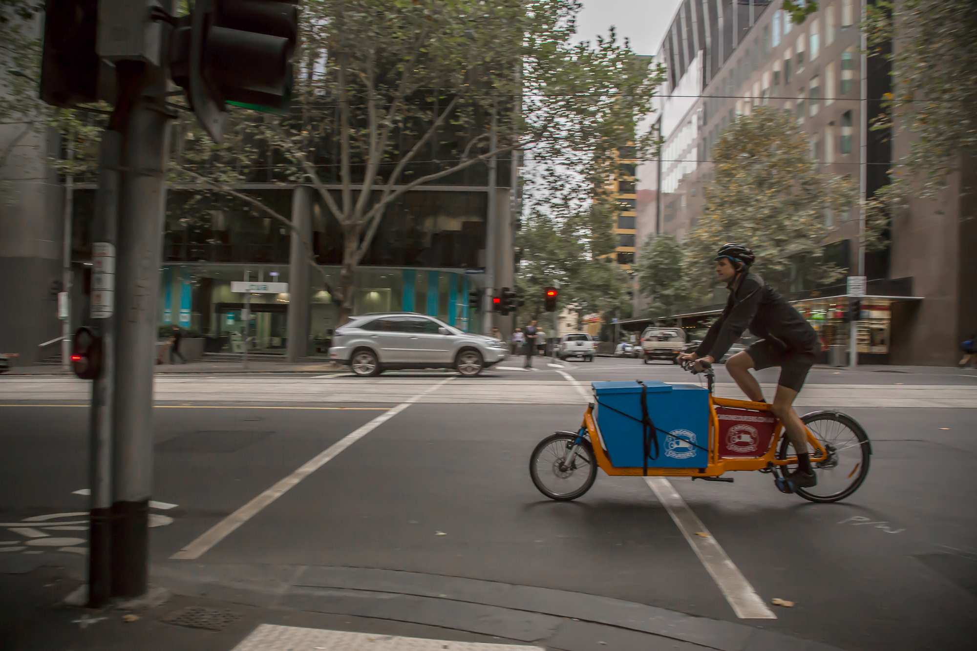 Melbourne's bicycle messengers reflect on golden age before competing in world championships
