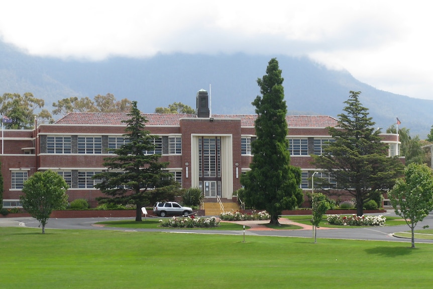 Hobart's Ogilvie High School