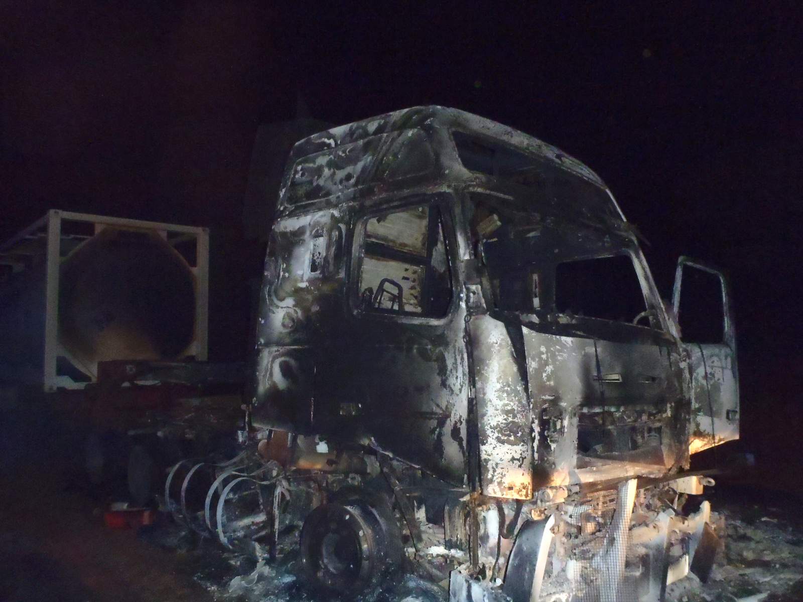 Lucky escape for driver as truck full of ammonium nitrate