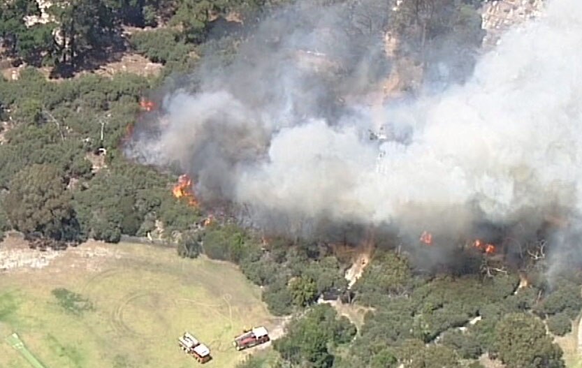 Cheltenham fire brought under control near golf course in Melbourne's ...