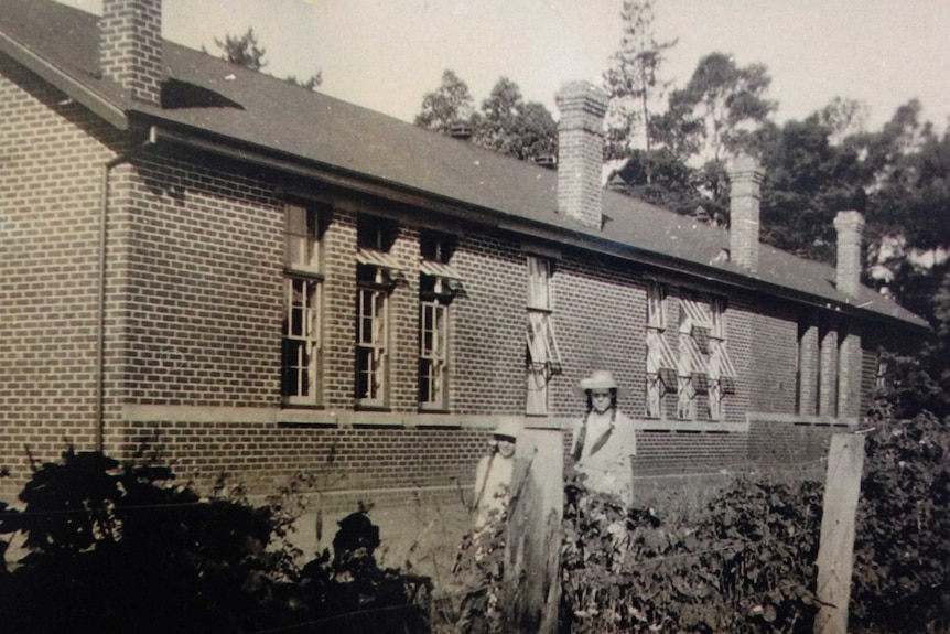 Historic Harvey classroom circa 1934.