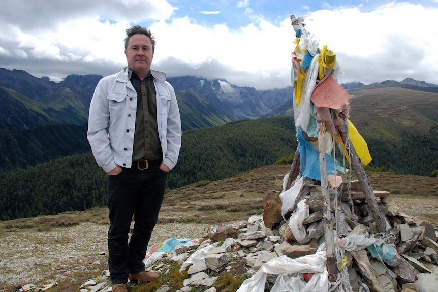 Stephen McDonell on mountain road to Deqin