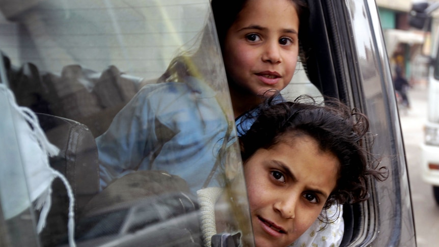 Children of Syrian refugees arrive in Lebanon