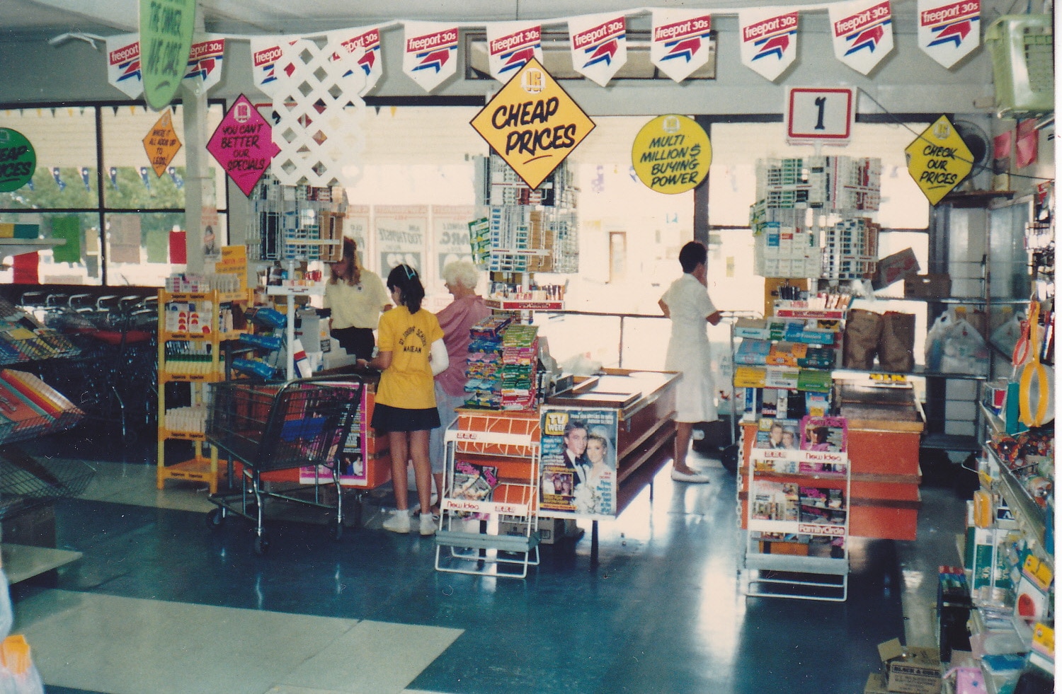 saindo do supermercado em 1986