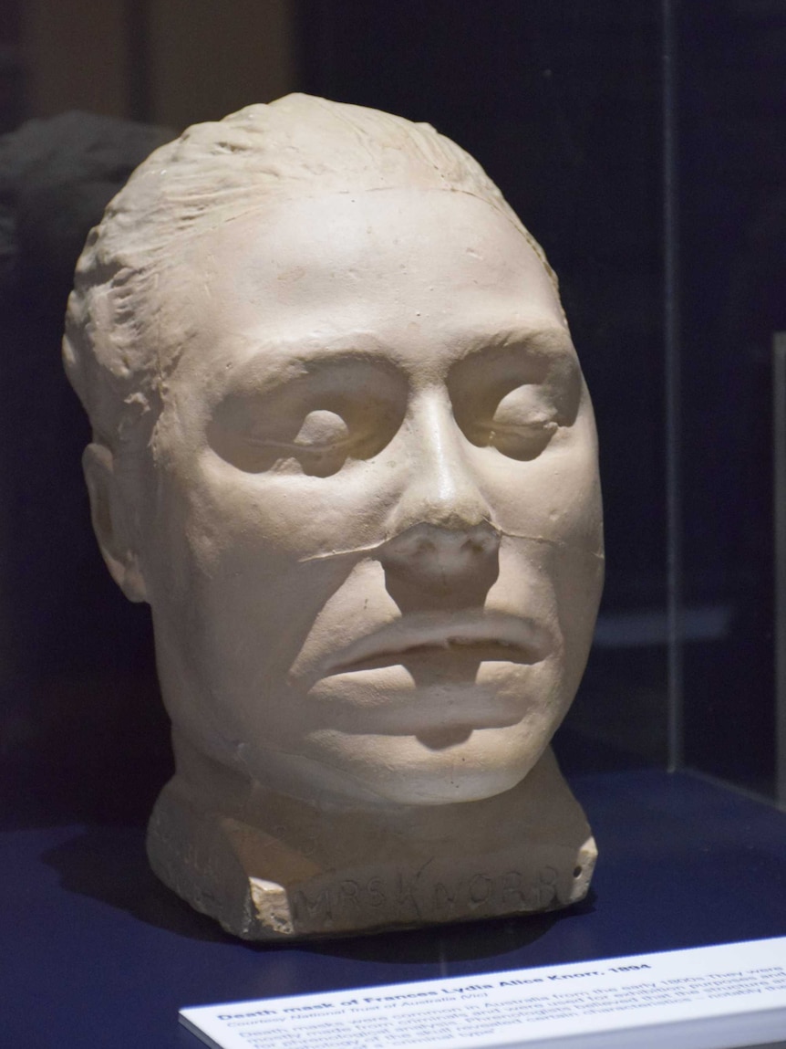 A "death mask" made shortly after Frances Knorr was executed.