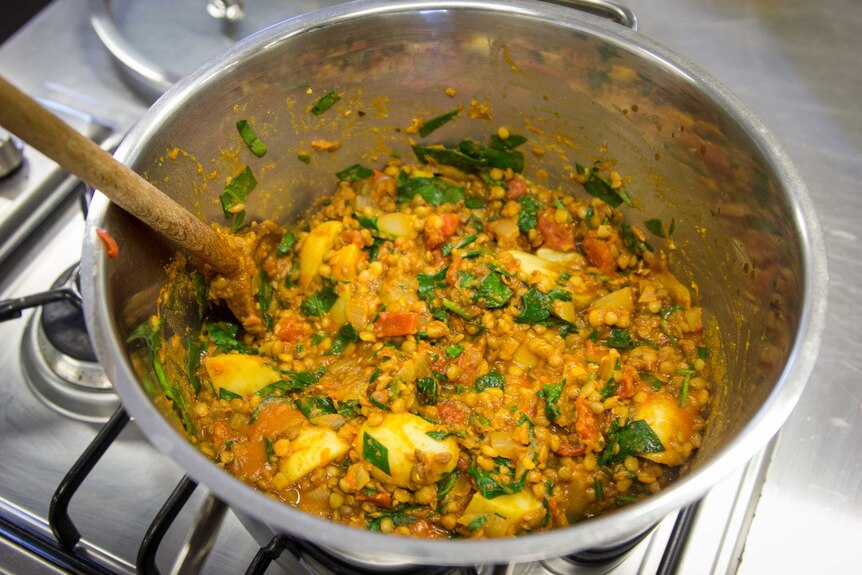 Lentil and spinach curry
