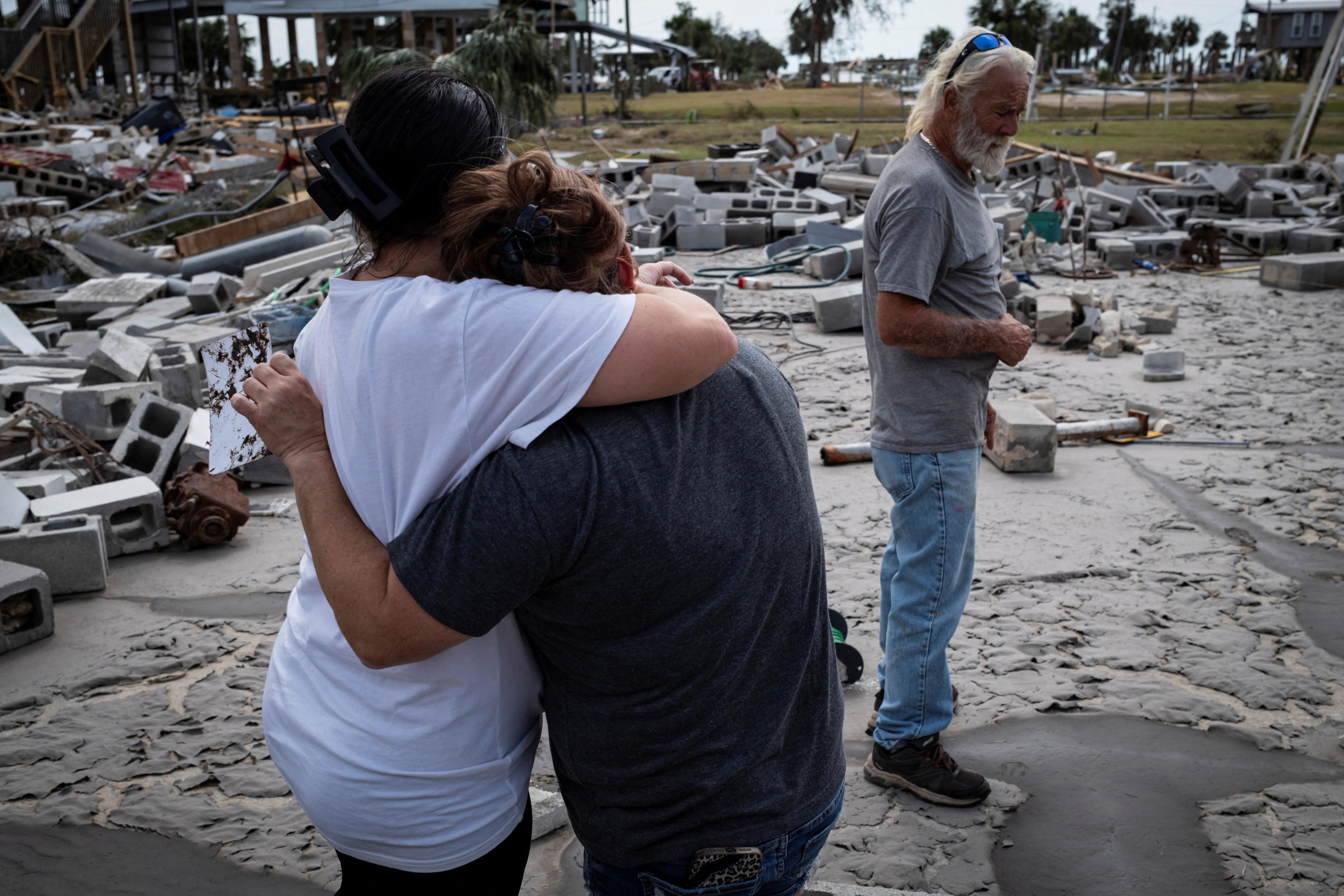 Communities in the US band together after Hurricane Helene - ABC listen