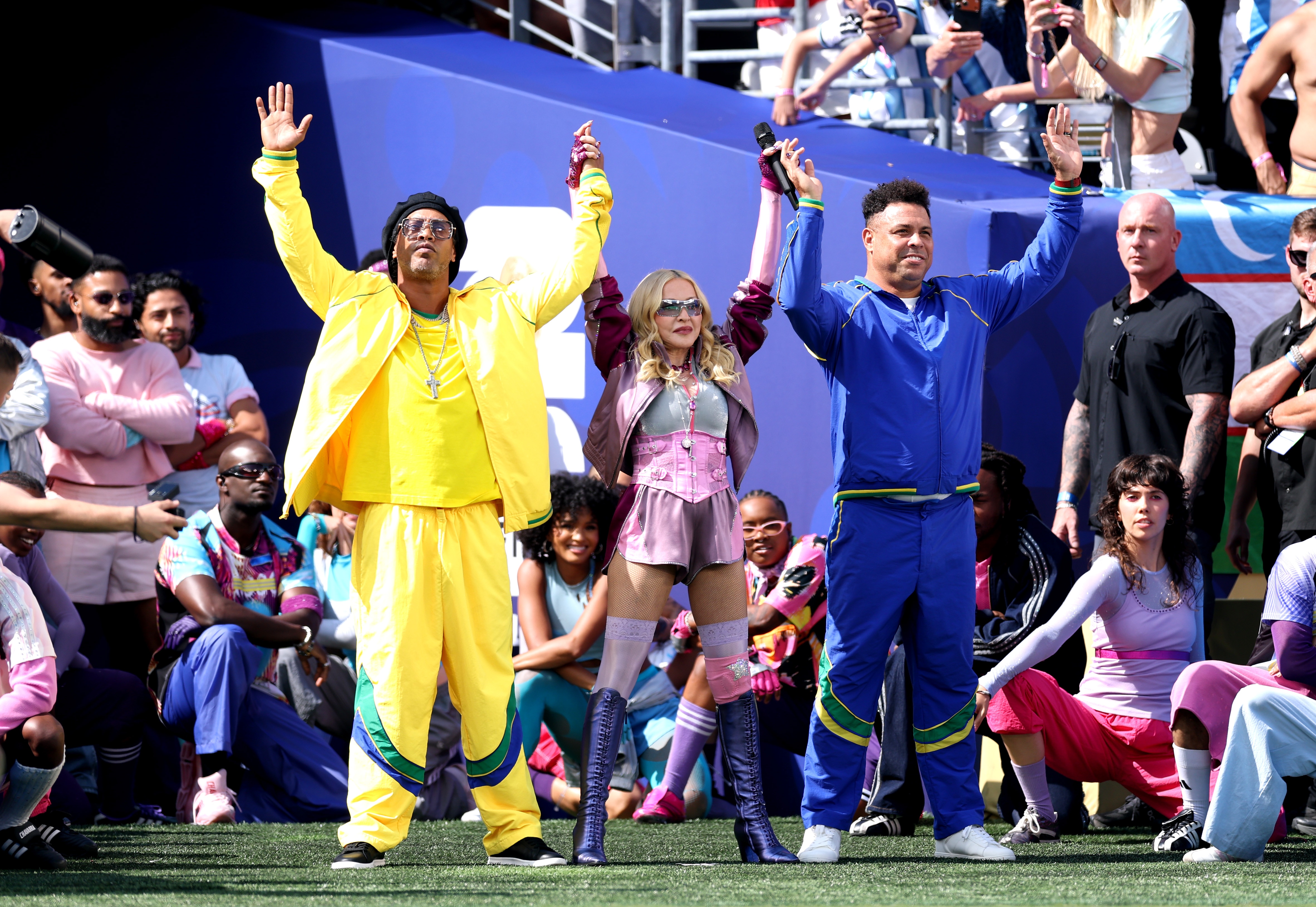 Key takeaways from random FIFA World Cup half-time show