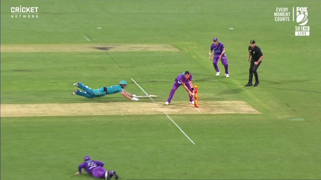 Hobart Hurricanes Beat Brisbane Heat By One Run At The Gabba To Go Third On Big Bash Ladder Abc News