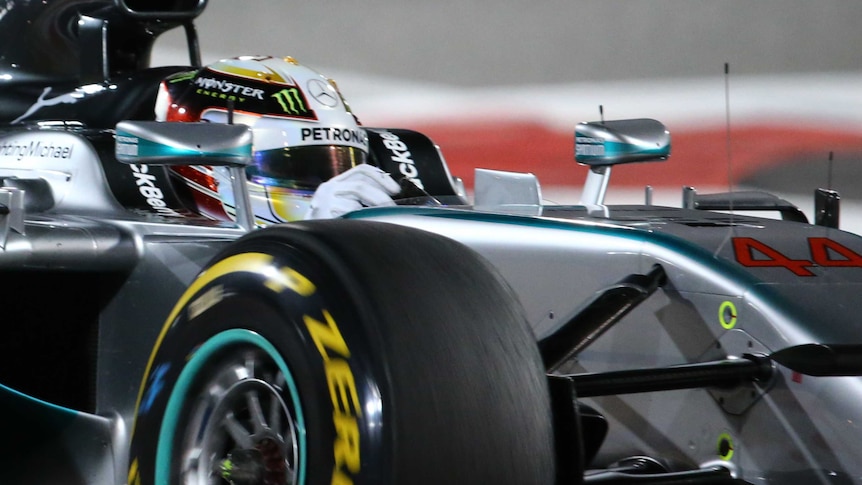Lewis Hamilton powers toward victory in Bahrain
