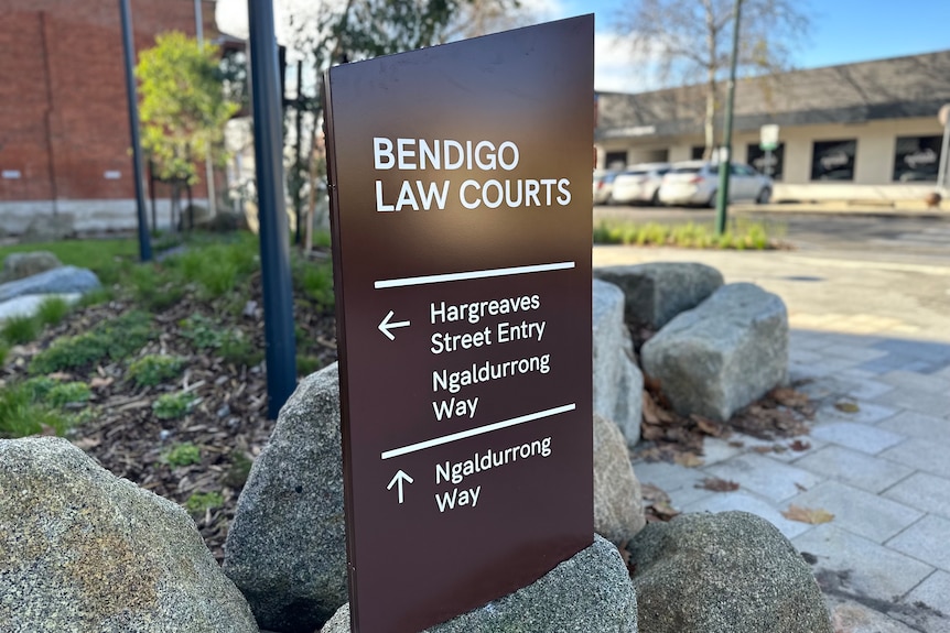 A sign outside the Bendigo Law Courts