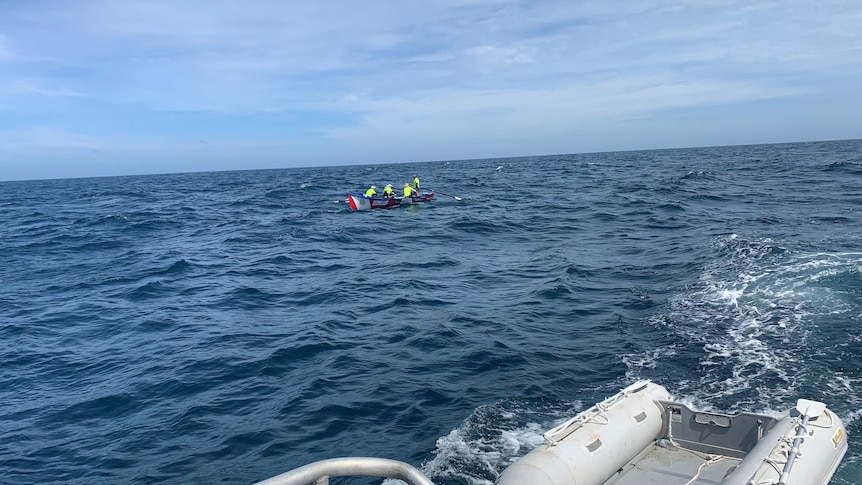 Rowers take on world record journey across Bass Strait in surfboat for ...