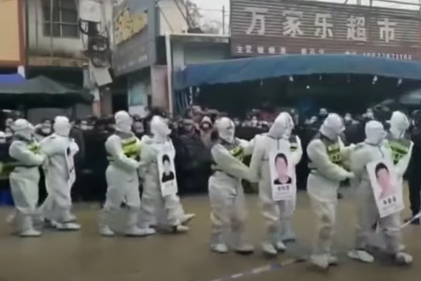 China public shaming Zhengguan Video