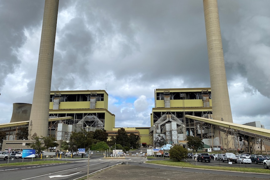 A coal-fired power station on an overcast day