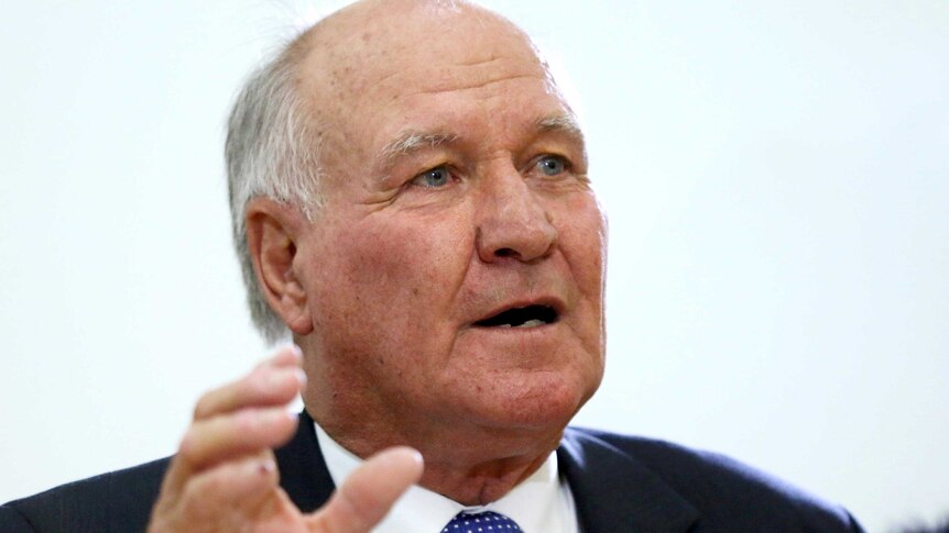 Tony Windsor announcing his intention to run as a candidate in the seat of New England.