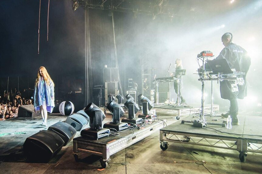 Slumberjack performing at the Mix Up tent with Vera Blue at Splendour In The Grass 2017