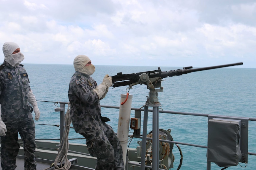 HMAS Warramunga simulate gunfire