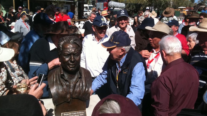 Tom Kruse at the unveiling of his bust at the National Road Transport Hall of Fame