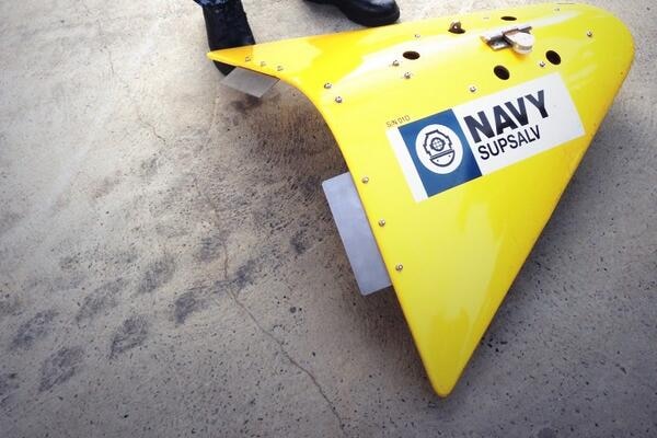 Pinger locator to be towed behind Australian Navy ship in search of flight MH370
