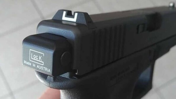 A photo of a Glock selector switch from a website apparently selling the device