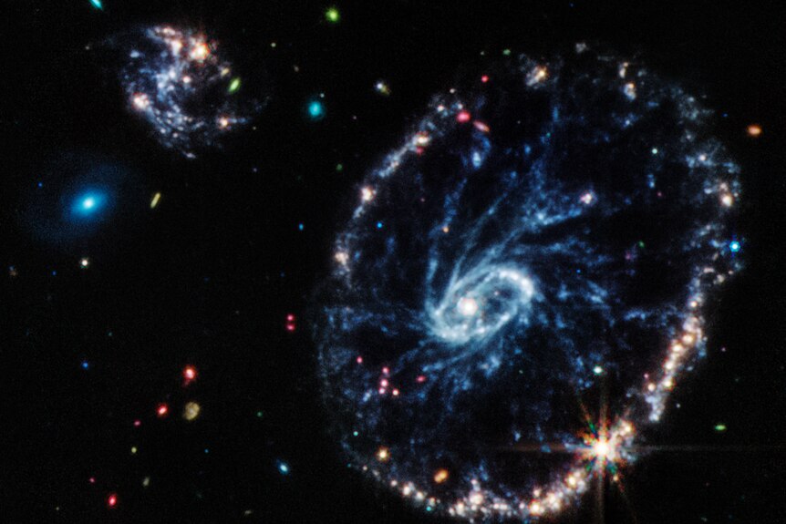 Cartwheel galaxy in infrared