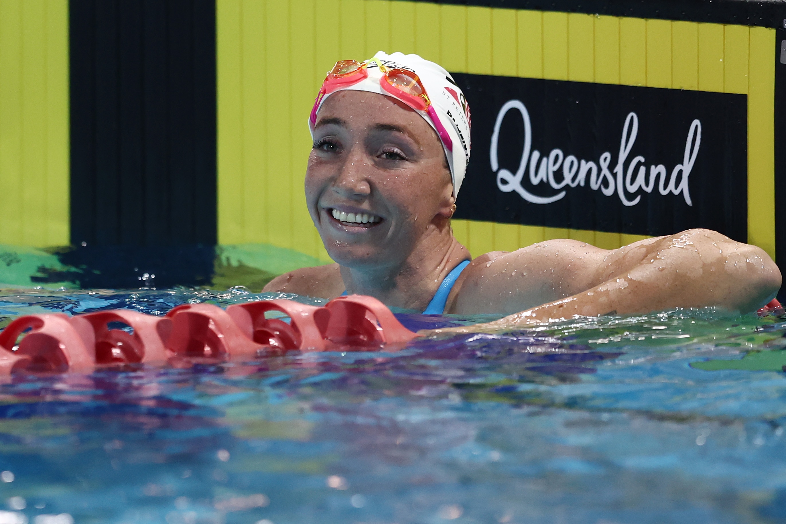 Lani Pallister sorri