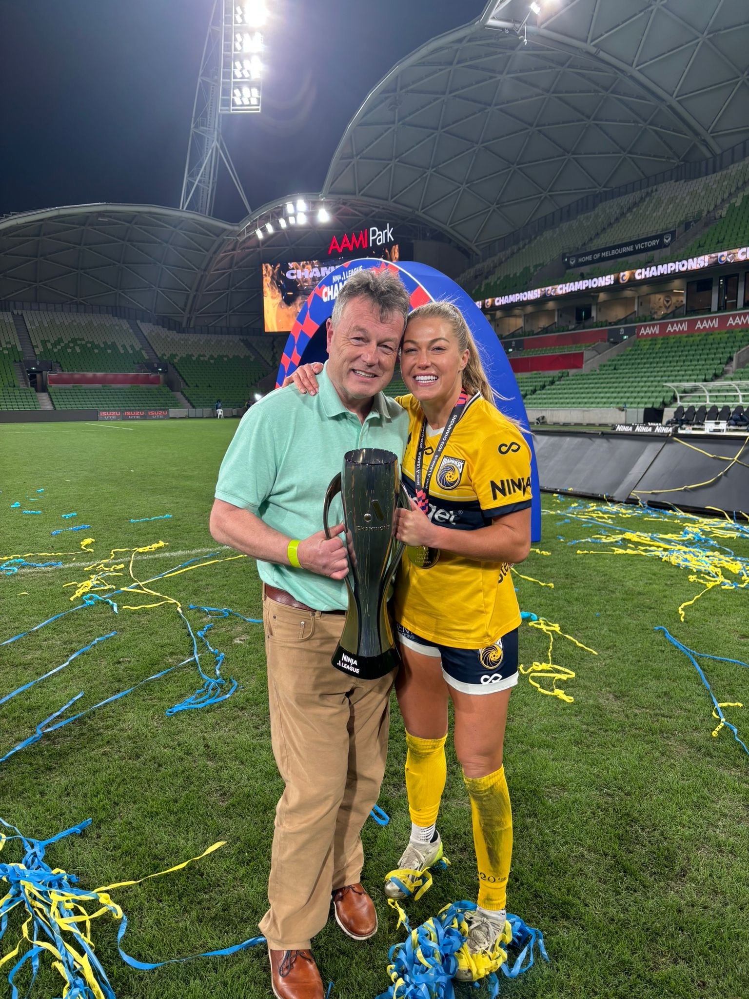 Sarah Rowe with her dad Alan after winning the A-League Women championship.