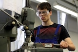 An advanced trainee studying mechanical engineering