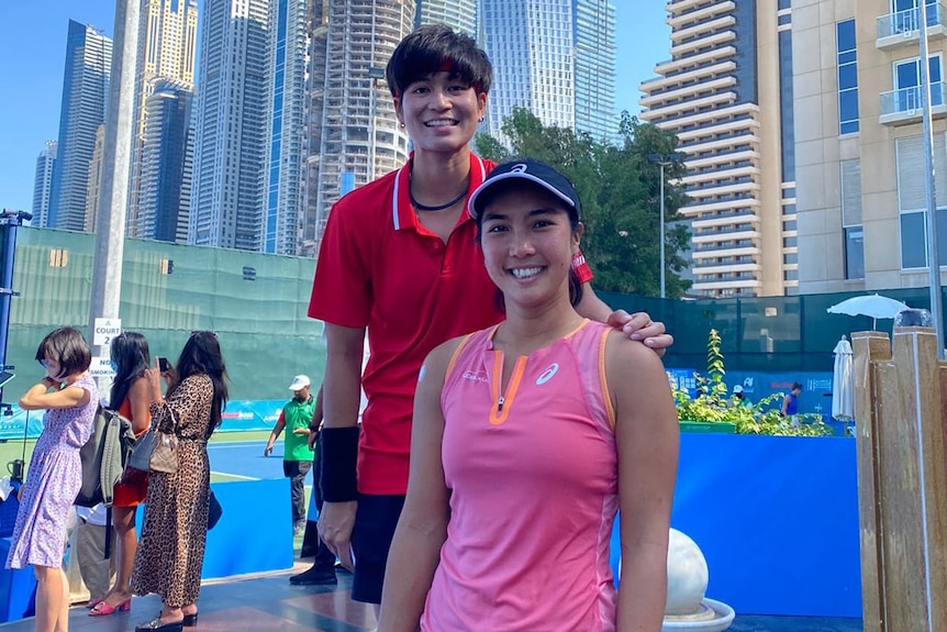 Foto Aldila and thai tennis player