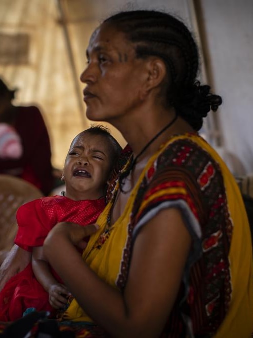 Tigray Famine: child cries