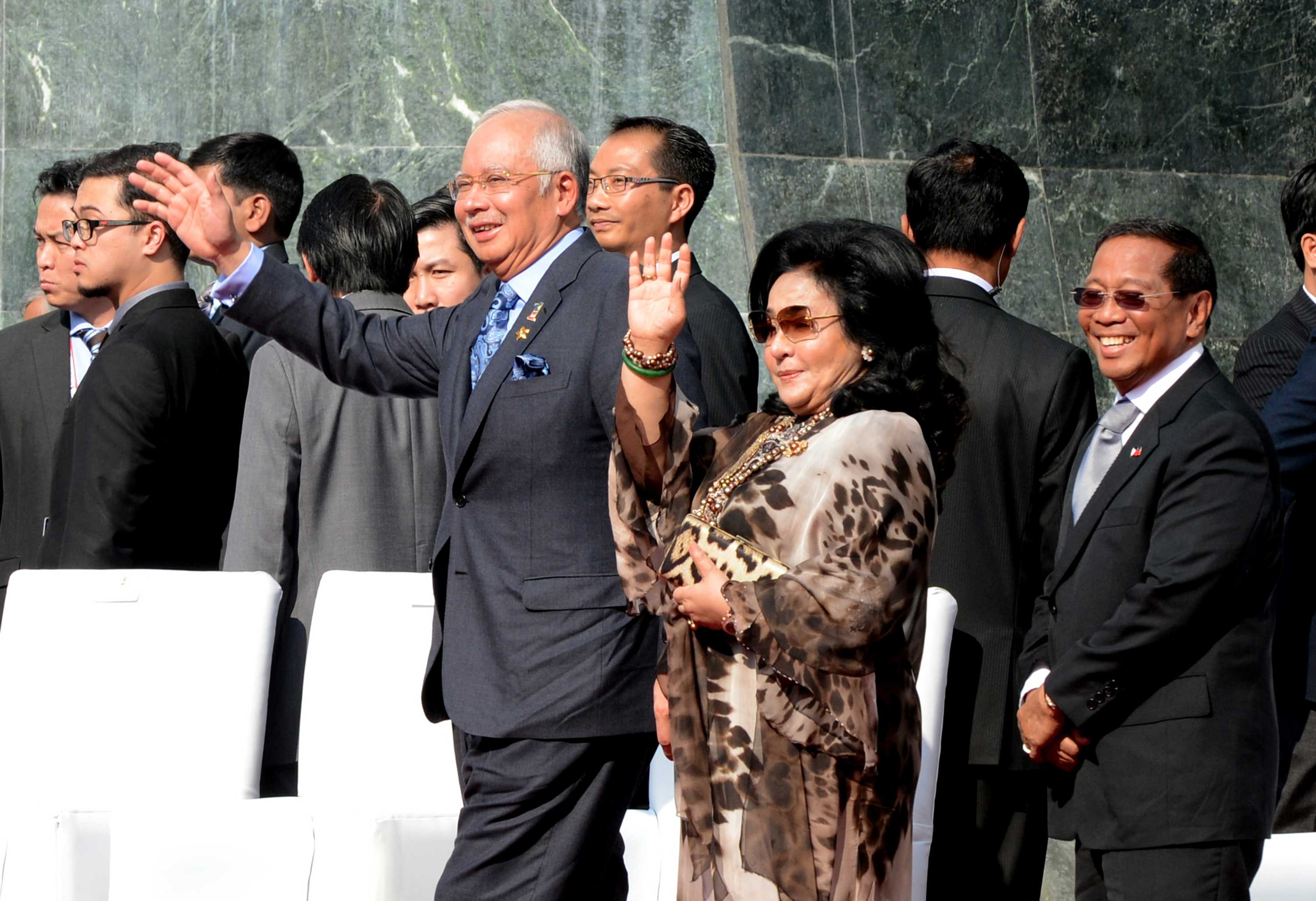 Najib Razak 1MDB scandal: Malaysian Prime Ministeru0027s accounts 