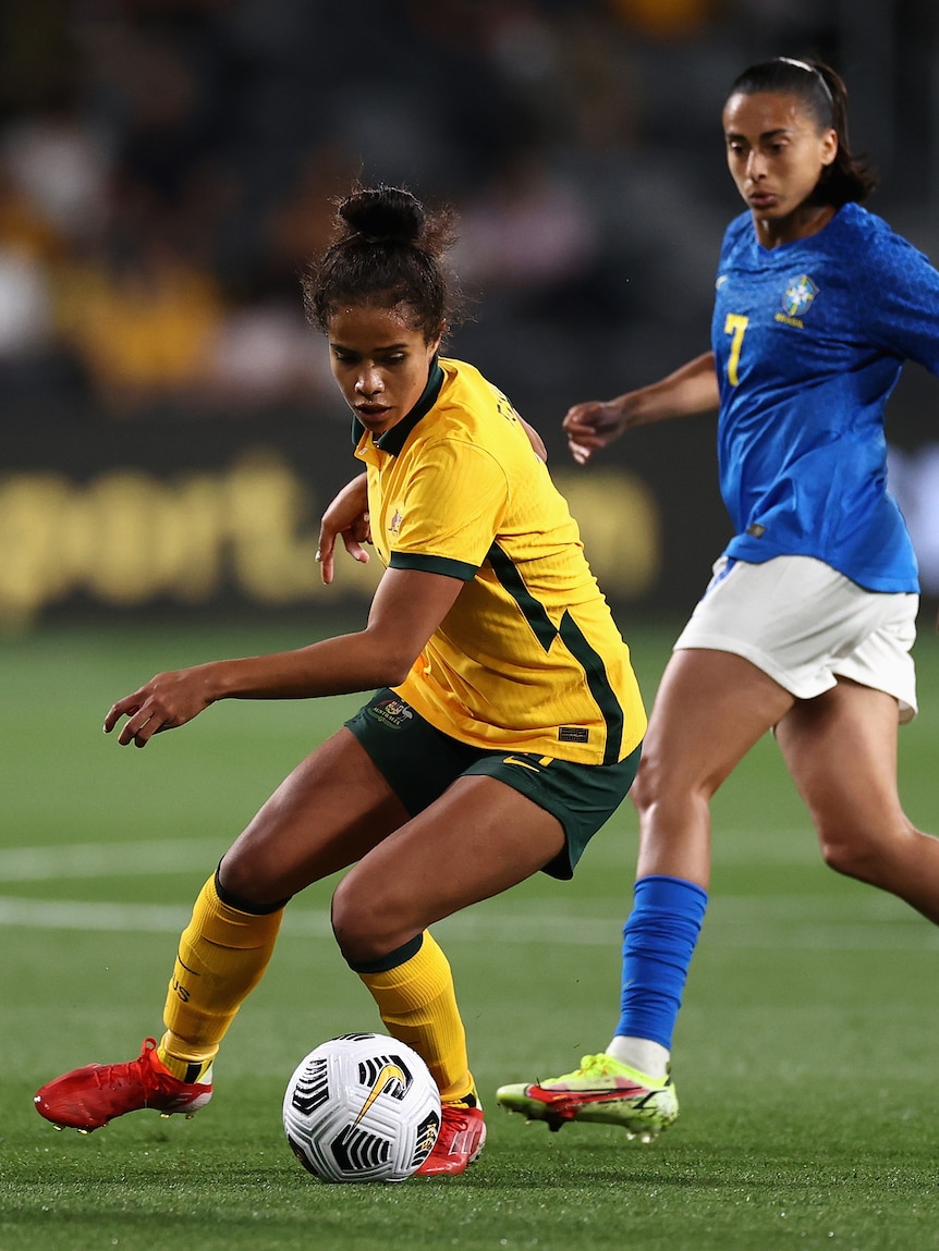 Matildas young gun Mary Fowler 'excited and proud' to be joining English powerhouse Man City