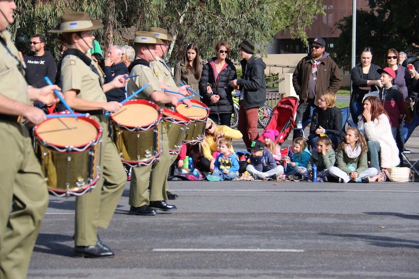 Thousands line the street for Anzac Day march