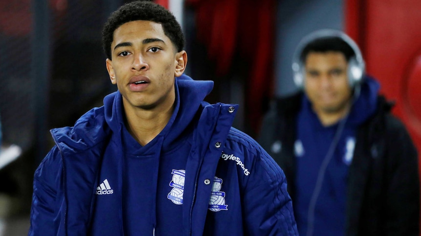 Birmingham City Retires 17 Year Old Jude Bellingham S Number 22 Shirt After One Season And Dortmund Signing Abc News
